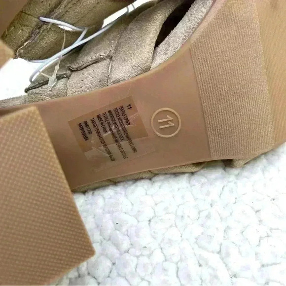 NWT Universal Thread Tan Faux Suede Square Toe Open Back Block Heel Mule Size 11 - Picture 10 of 12